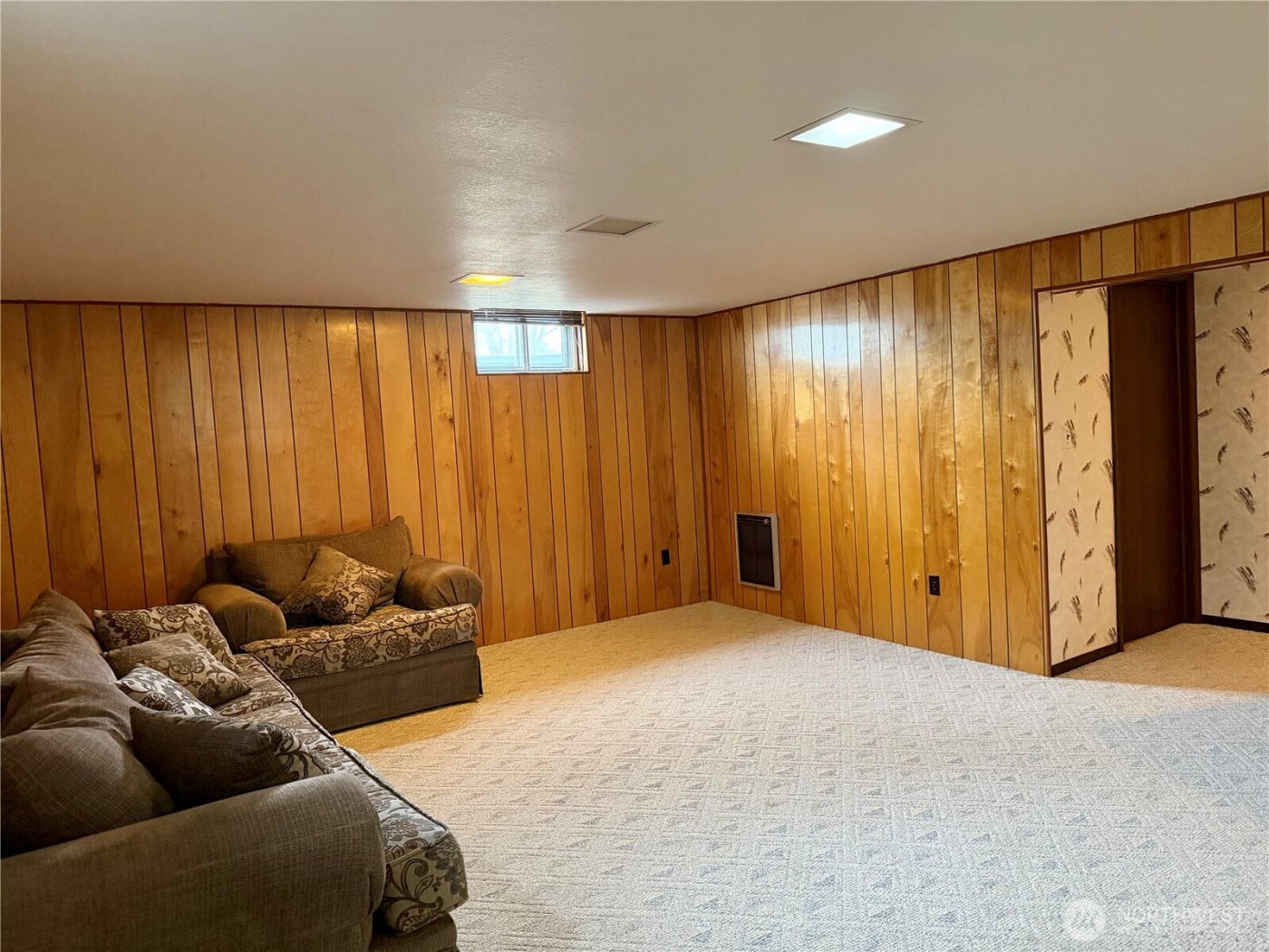 715 SE Pope Avenue , Wilbur, WA 99185