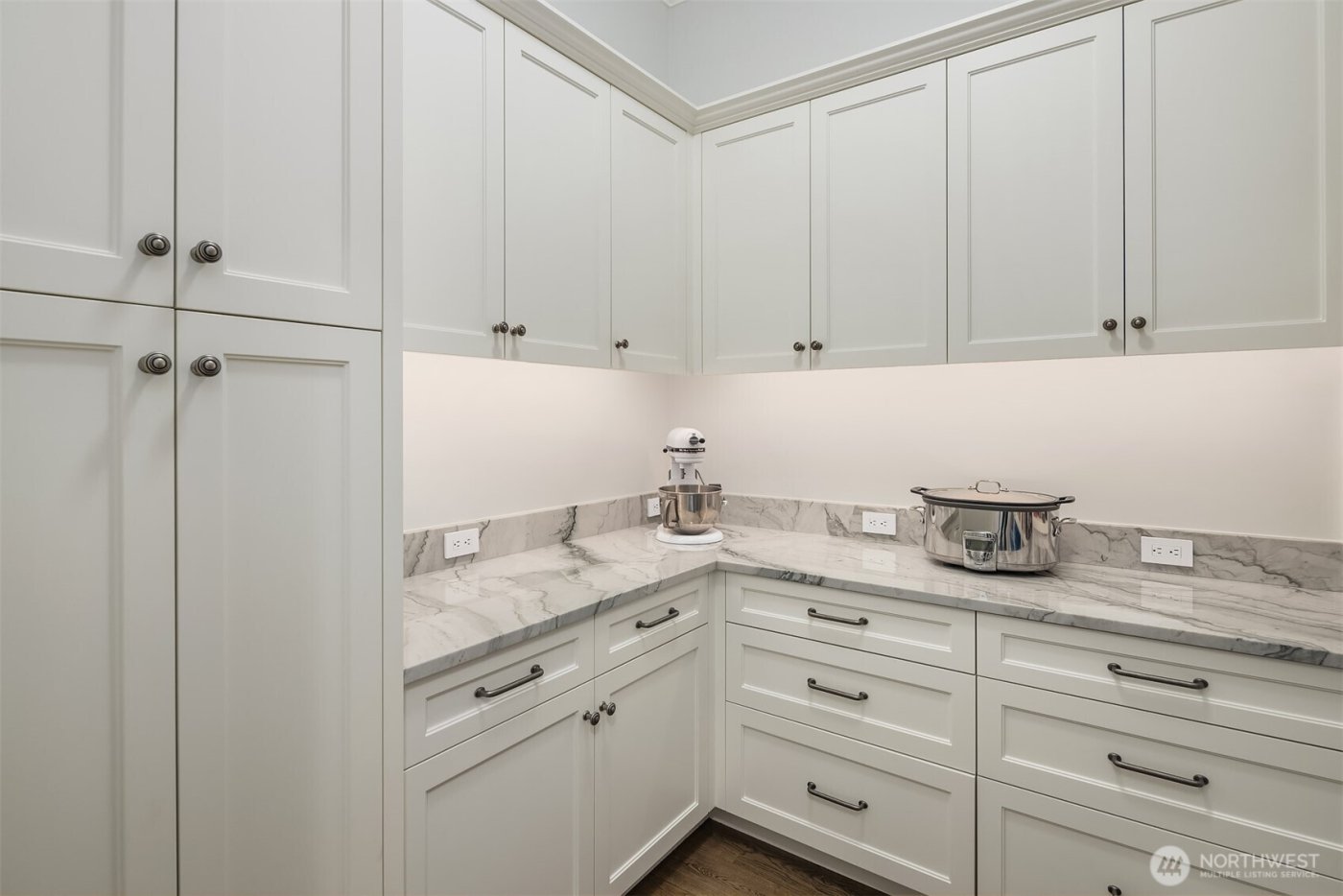1848 77th Avenue NE, Medina, WA 98039