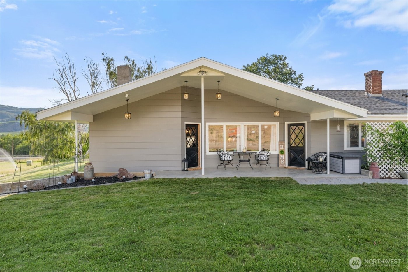 32026 Highway 97 , Tonasket, WA 98855