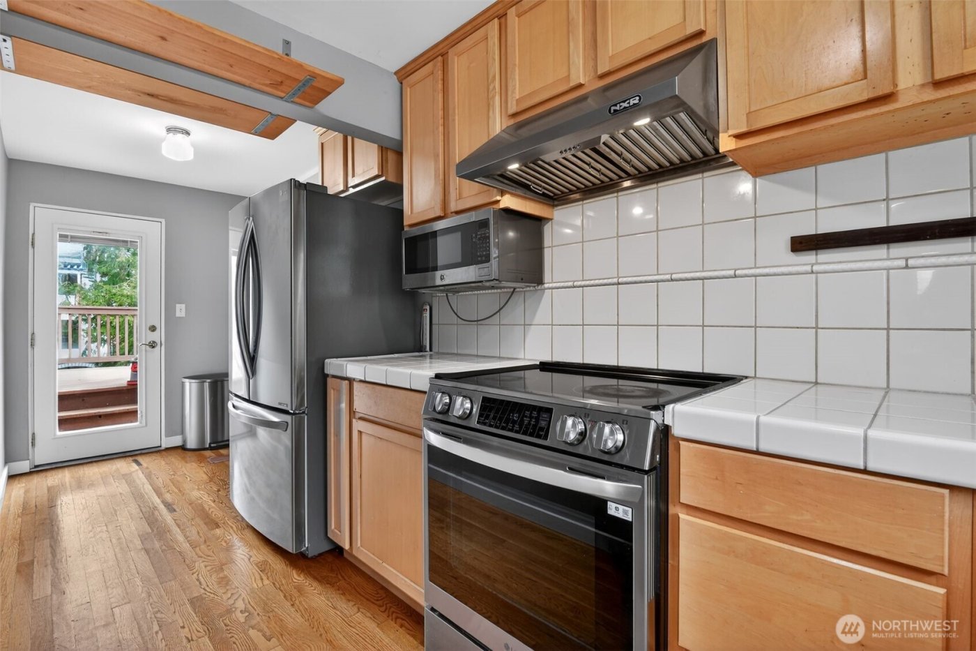 6522 38th Avenue NE, Seattle, WA 98115