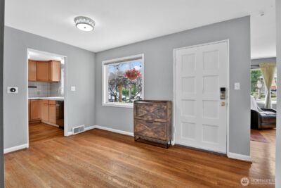 6522 38th Avenue NE, Seattle, WA 98115 - Photo 4