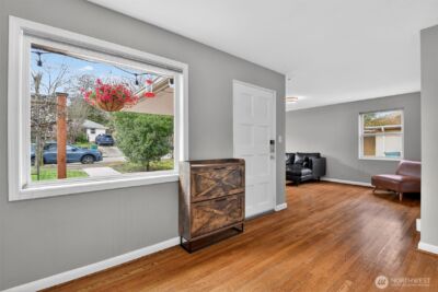 6522 38th Avenue NE, Seattle, WA 98115 - Photo 7