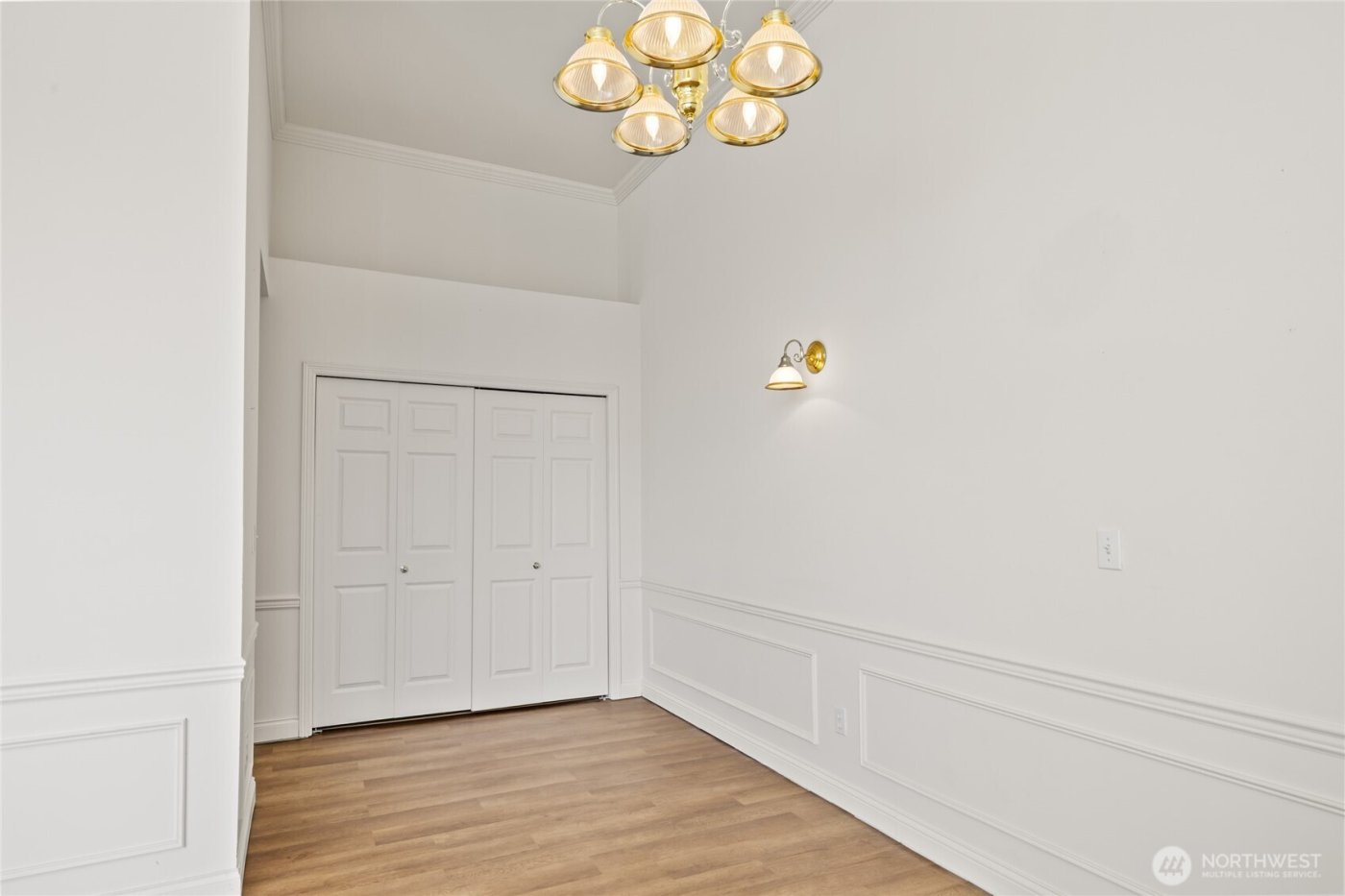 202 E 3rd Street #215, Cle Elum, WA 98922