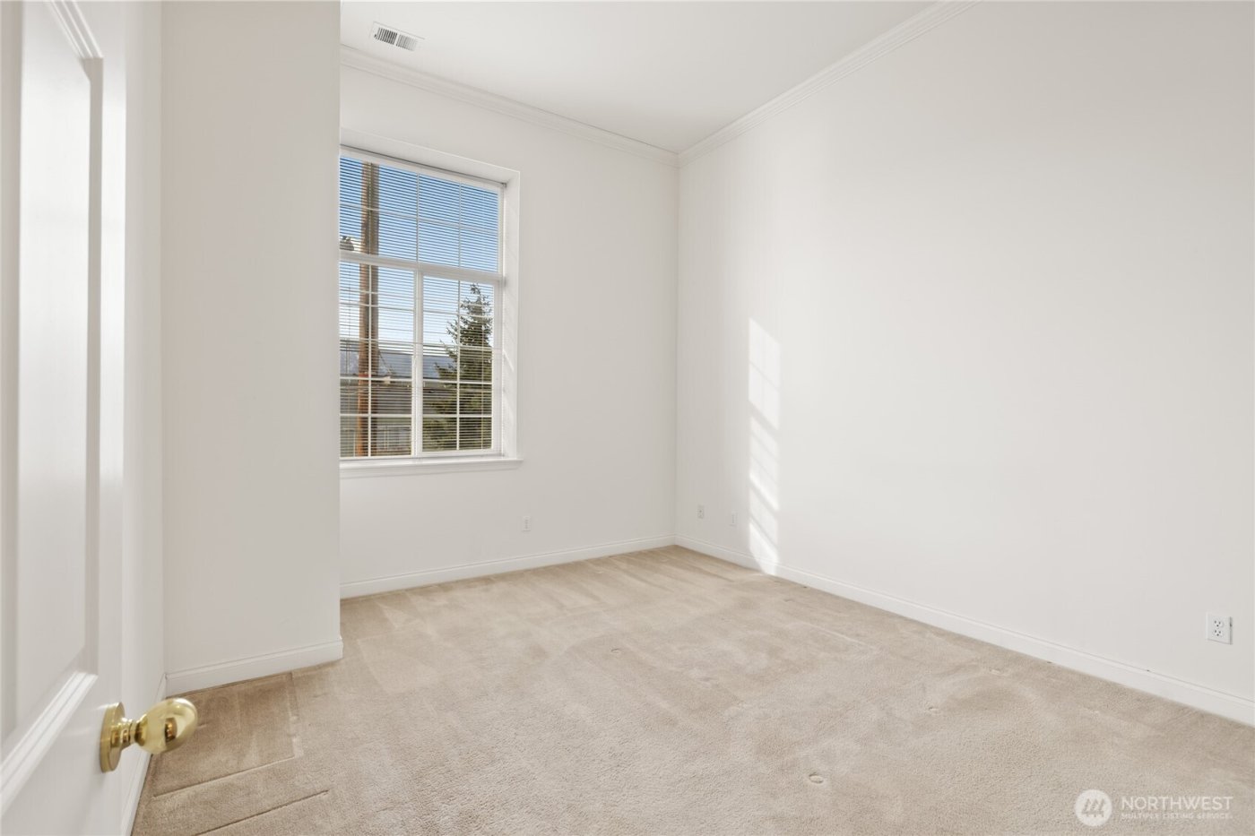 202 E 3rd Street #215, Cle Elum, WA 98922