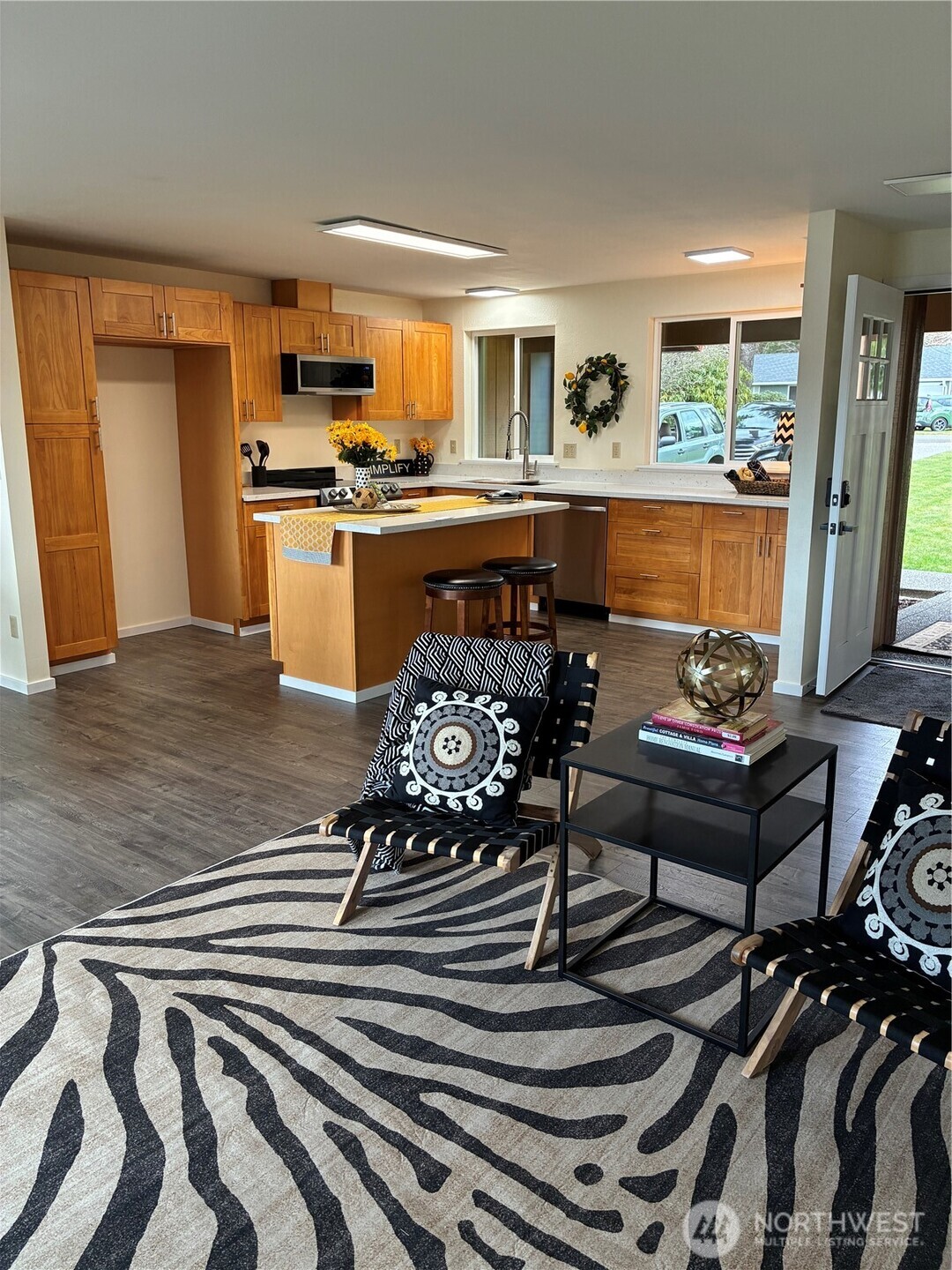 2413 Westlake Drive SE, Lacey, WA 98503