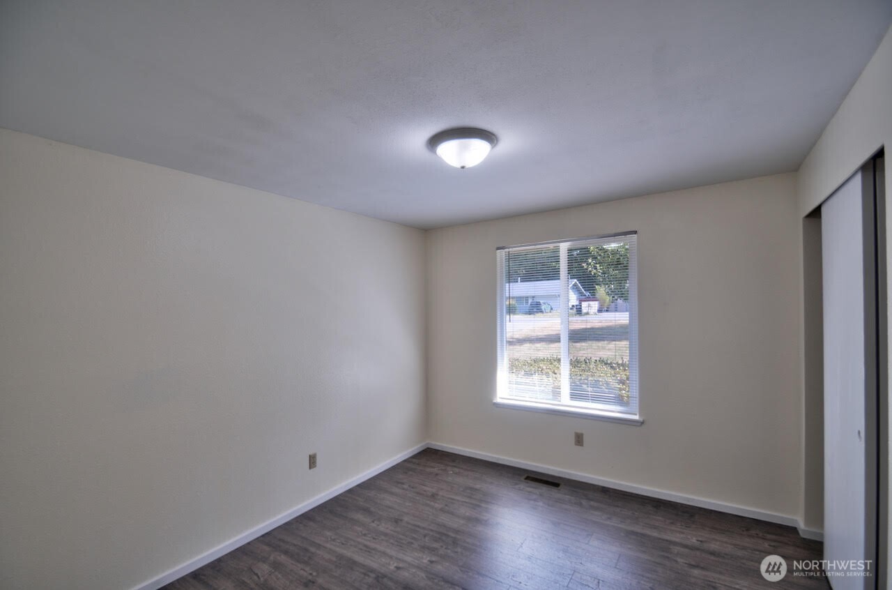 2413 Westlake Drive SE, Lacey, WA 98503