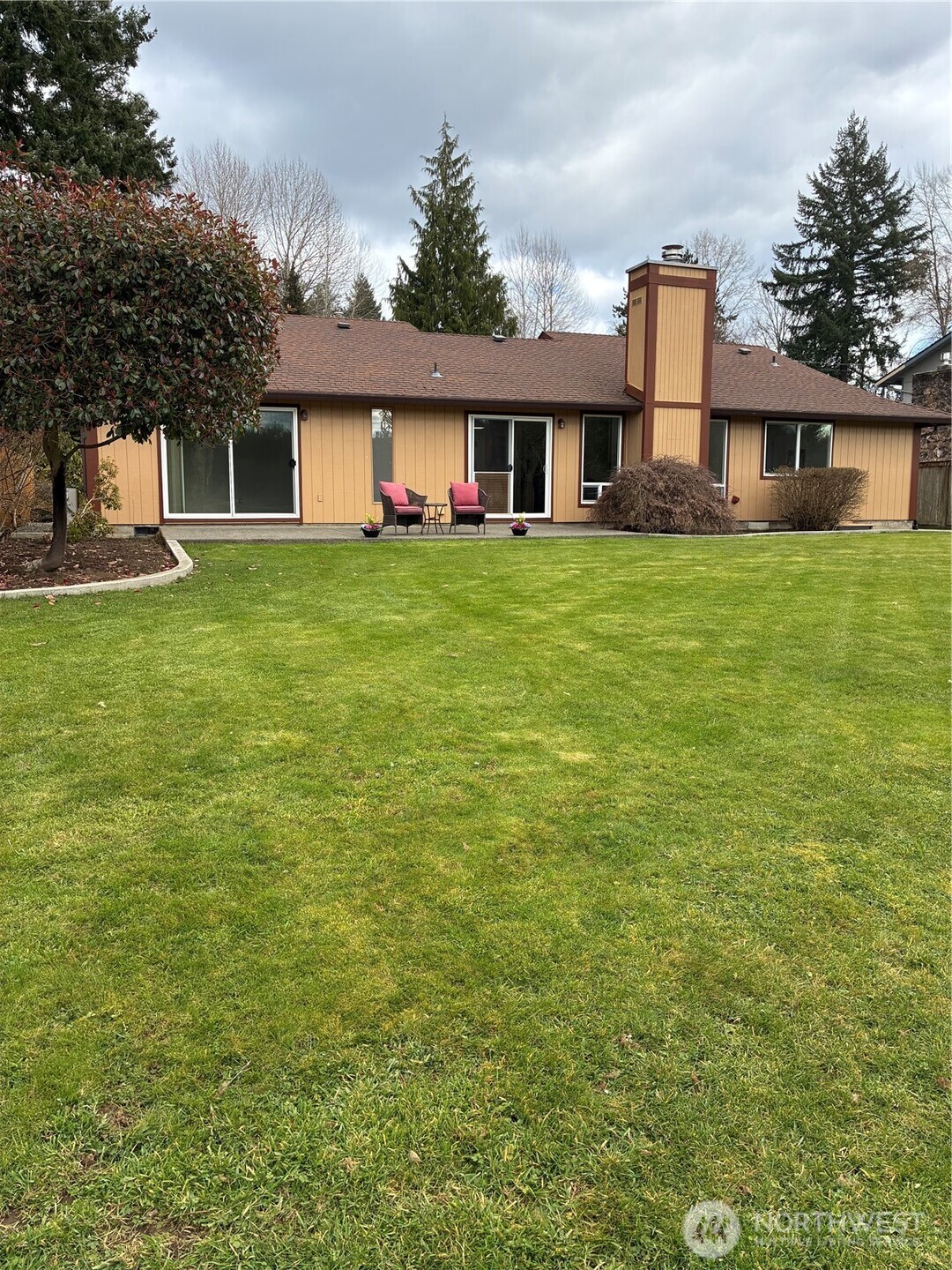 2413 Westlake Drive SE, Lacey, WA 98503