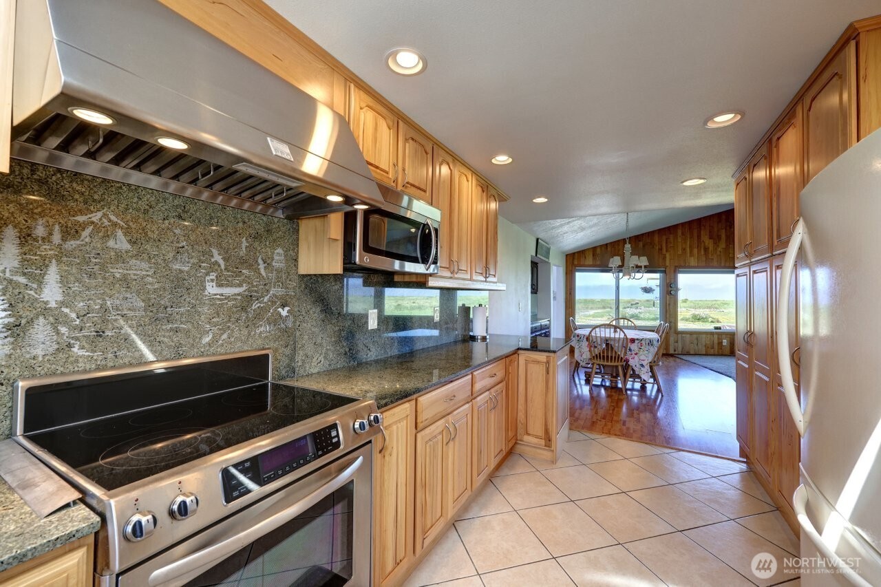 30715 G Street , Ocean Park, WA 98640