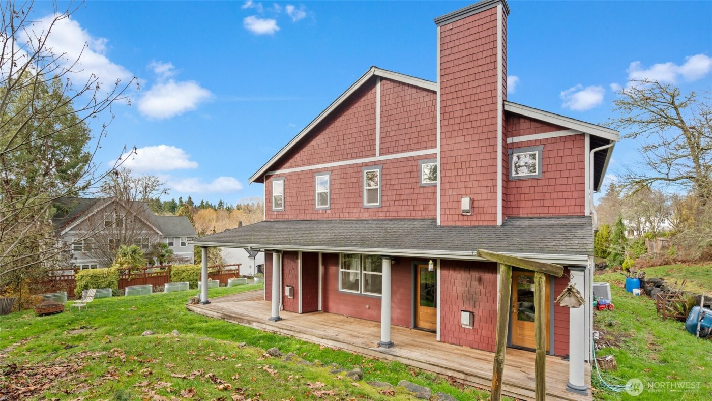 2372 Douglas Drive NE, Bainbridge Island, WA 98110