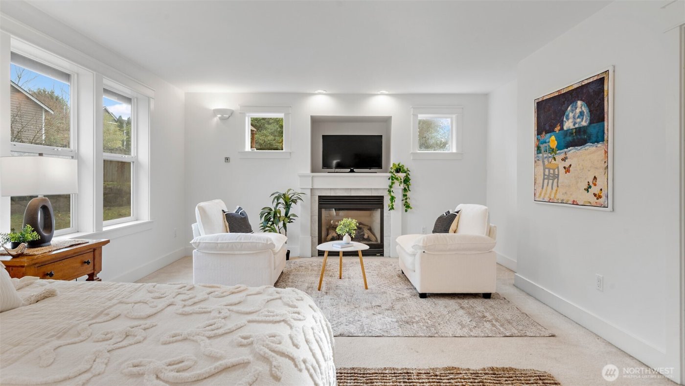 2372 Douglas Drive NE, Bainbridge Island, WA 98110