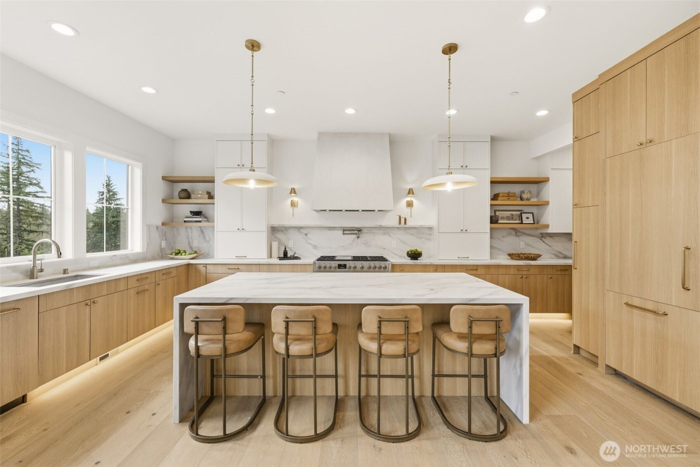 26030 NE 29th Place , Redmond, WA 98053