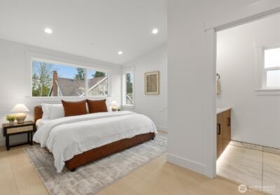 12562 17th Avenue NE #B, Seattle, WA 98125 - Photo 14