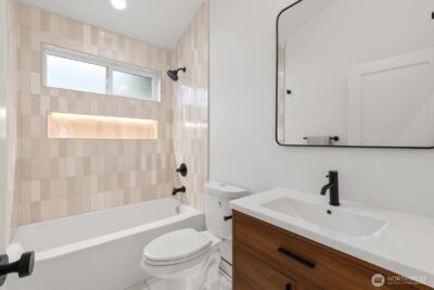 12562 17th Avenue NE #B, Seattle, WA 98125 - Photo 20