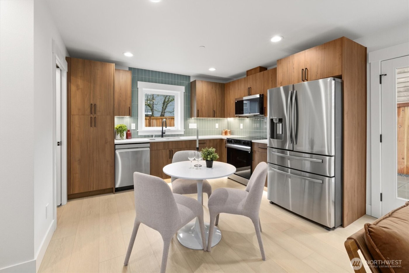 12562 17th Avenue NE #B, Seattle, WA 98125