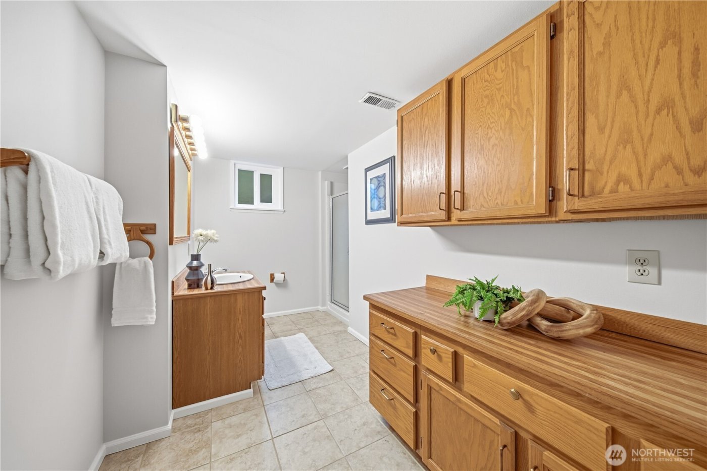 12638 Shorewood Drive SW, Burien, WA 98146-3013