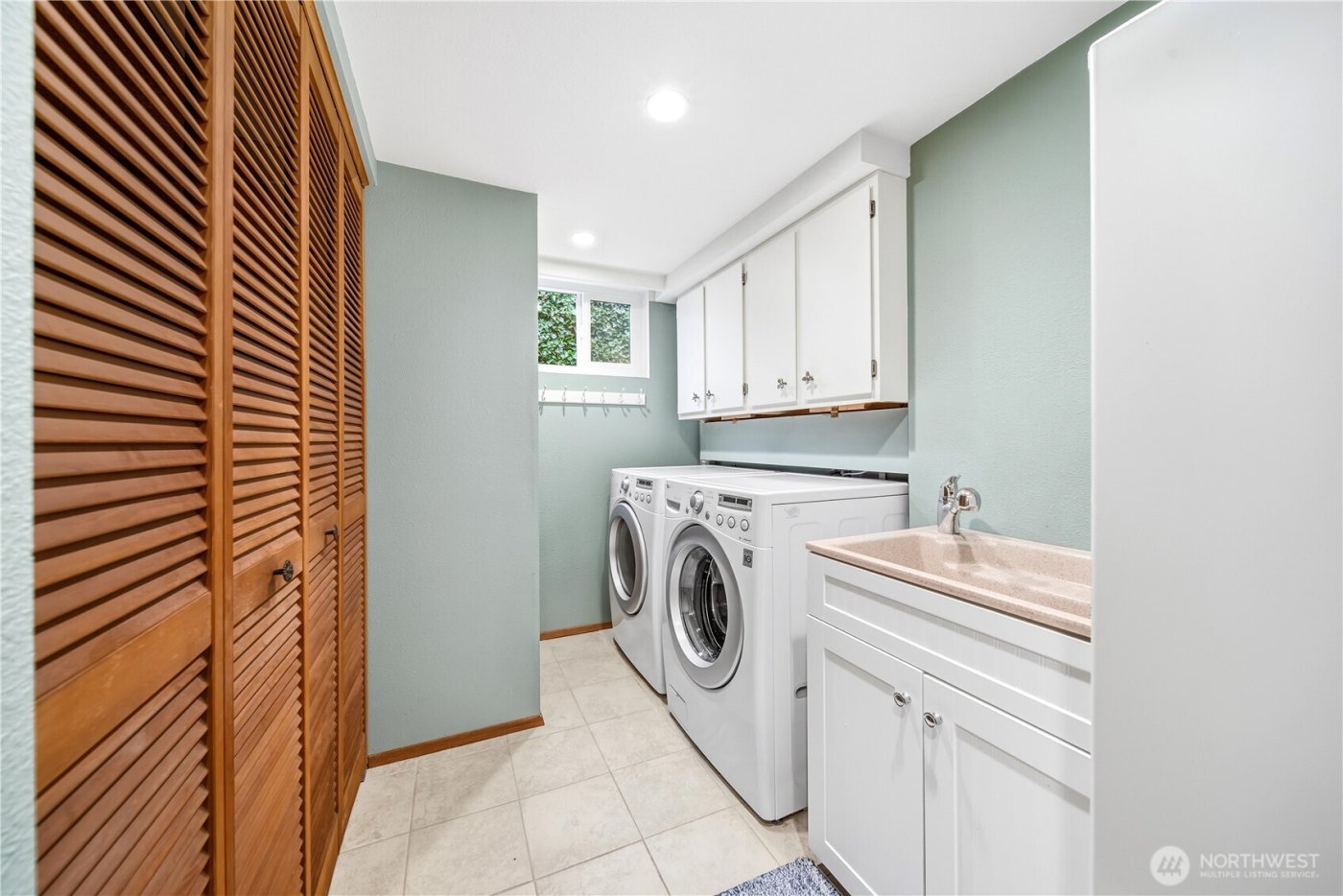 12638 Shorewood Drive SW, Burien, WA 98146-3013