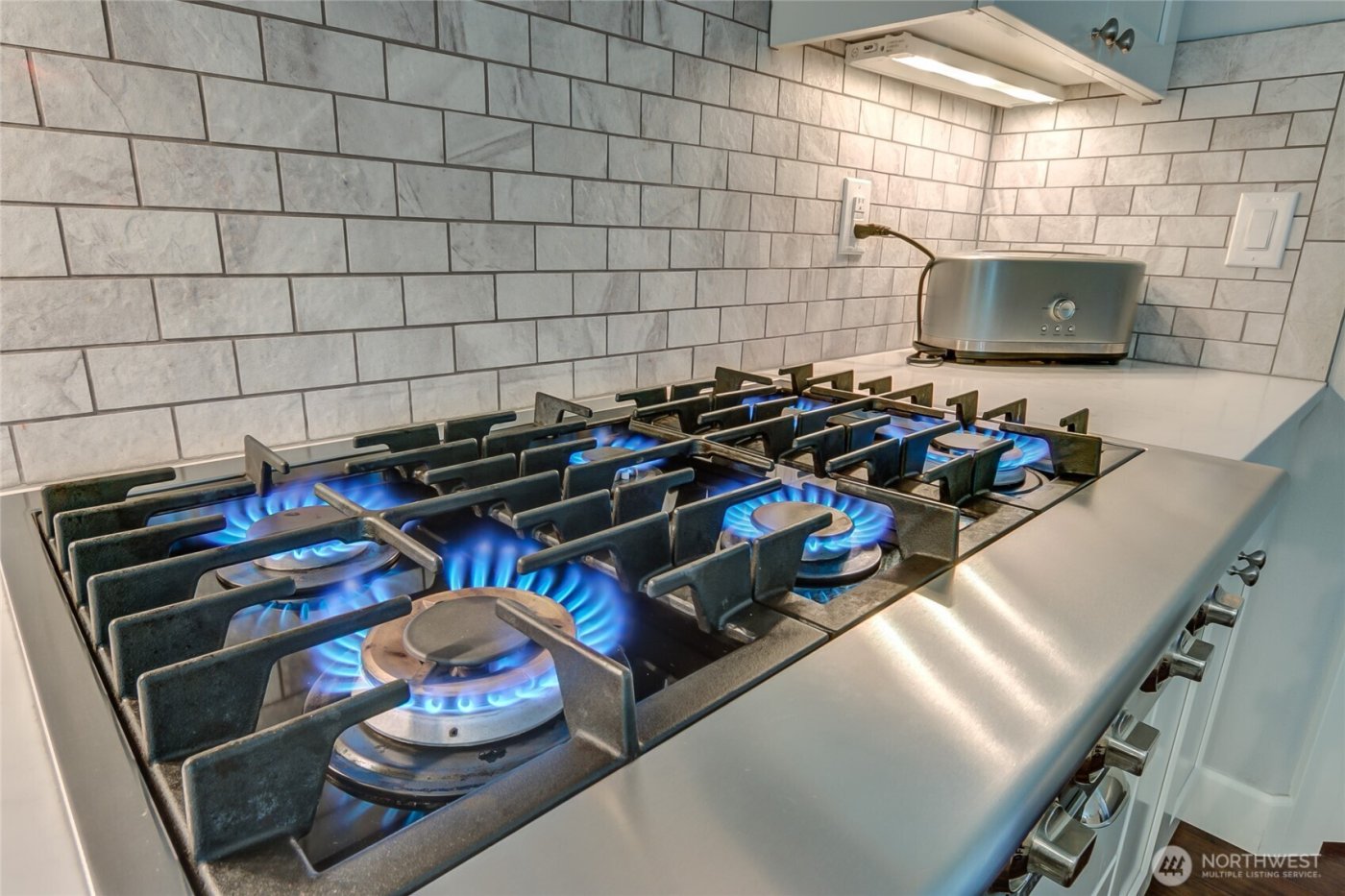 27710 316th Way SE, Ravensdale, WA 98051