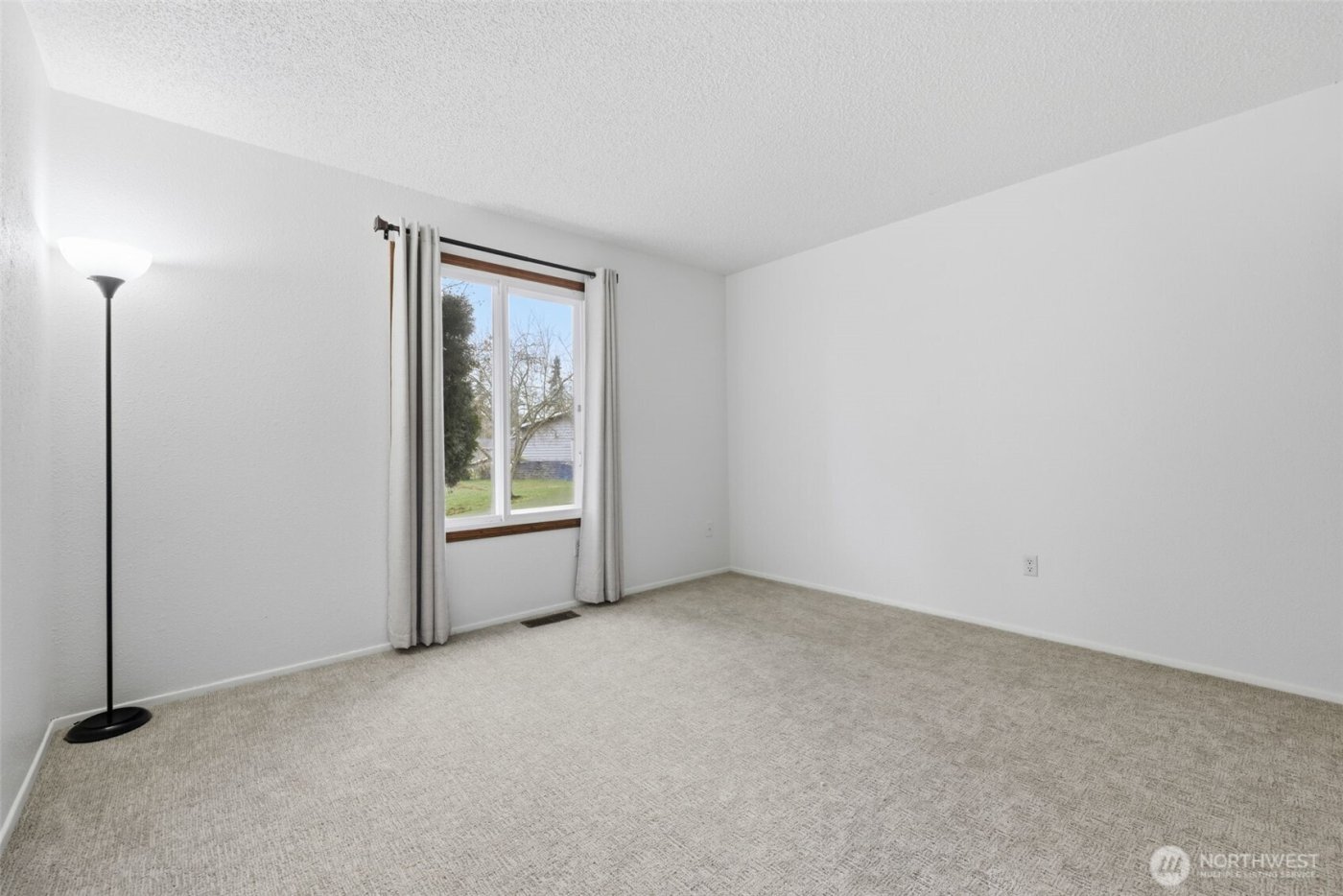 26224 14th Place S, Des Moines, WA 98198