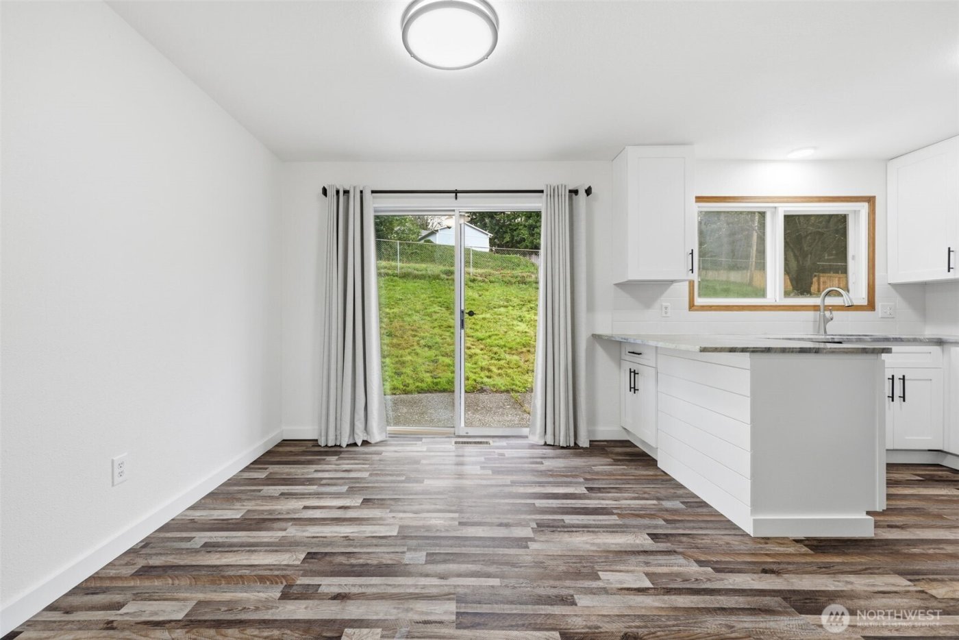 26224 14th Place S, Des Moines, WA 98198