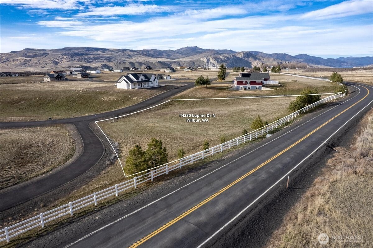44330 Lupine Drive N, Wilbur, WA 99185