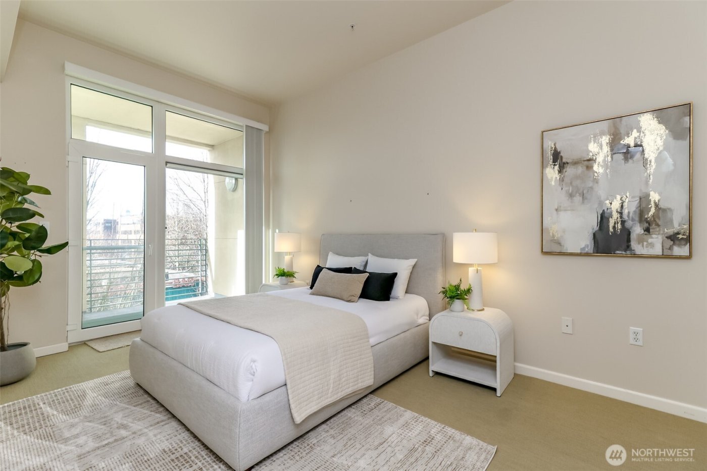 17 W Mercer Street #301, Seattle, WA 98119