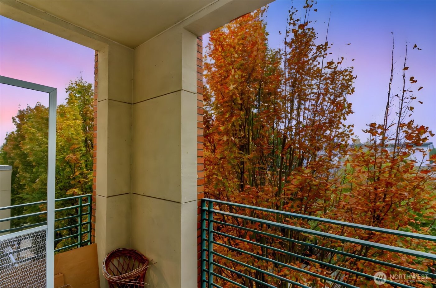 17 W Mercer Street #301, Seattle, WA 98119