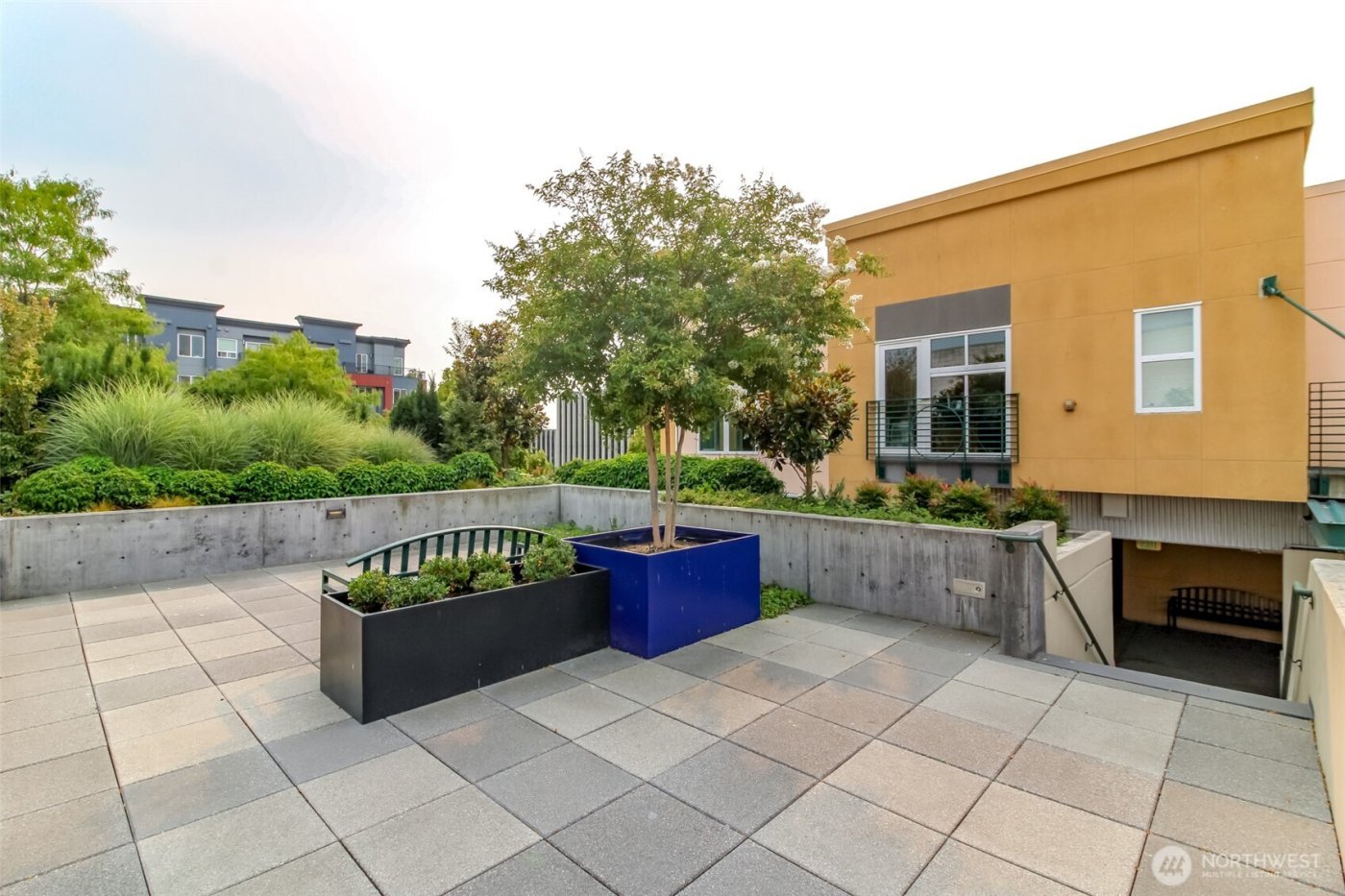 17 W Mercer Street #301, Seattle, WA 98119