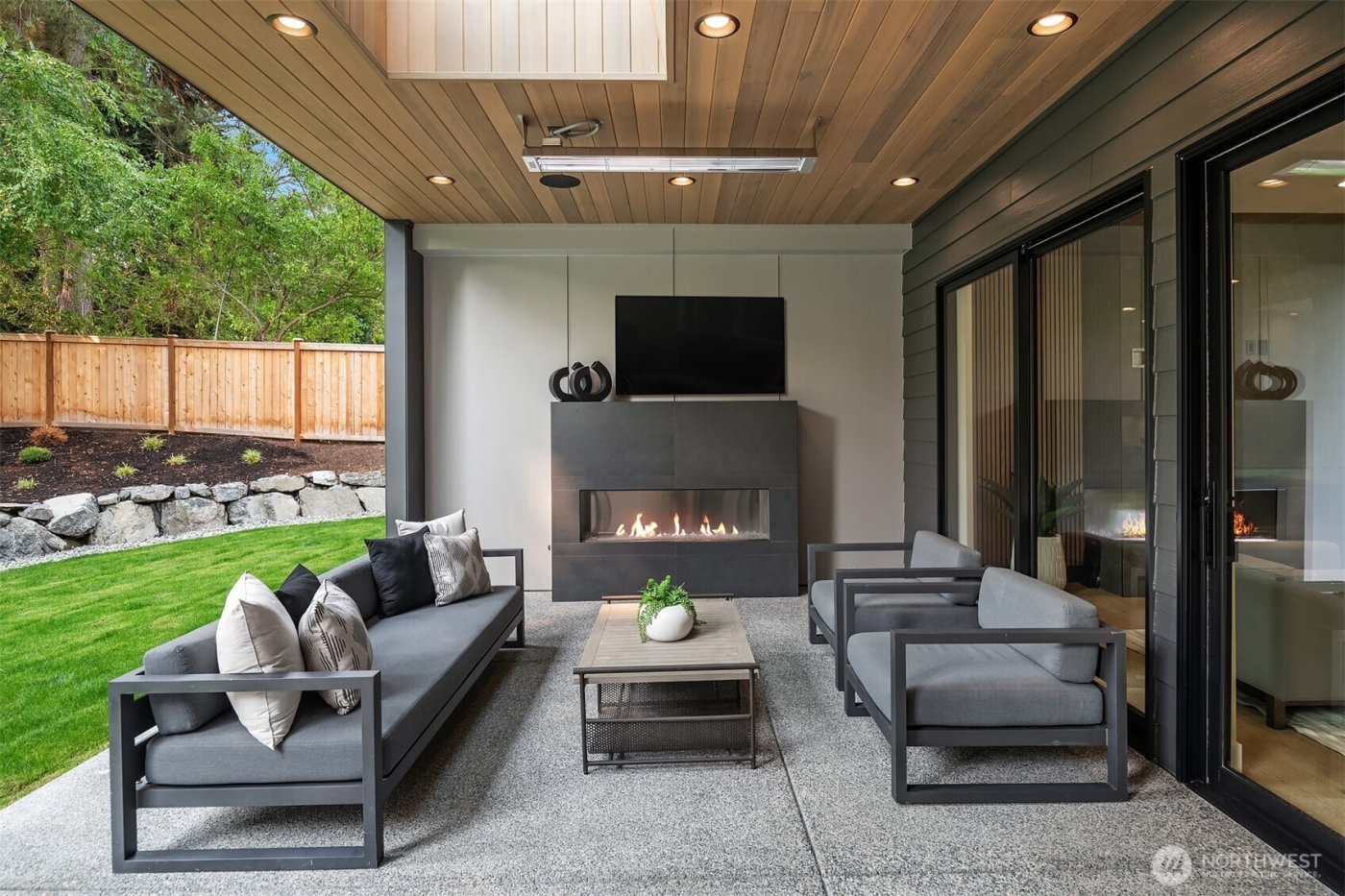 10411 NE 28th Place , Bellevue, WA 98004