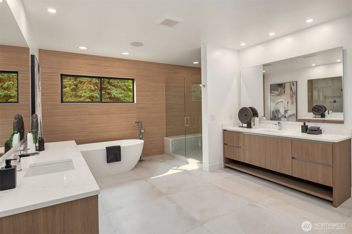 10411 NE 28th Place , Bellevue, WA 98004