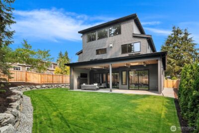 10411 NE 28th Place , Bellevue, WA 98004 - Photo 32