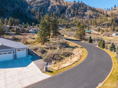 15315 Lakeview Street , Entiat, WA 98822 - Photo 13