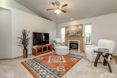 20119 86th Avenue Ct E, Spanaway, WA 98387 - Photo 16