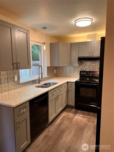 9819 148th Street Ct E, Puyallup, WA 98375 - Photo 4