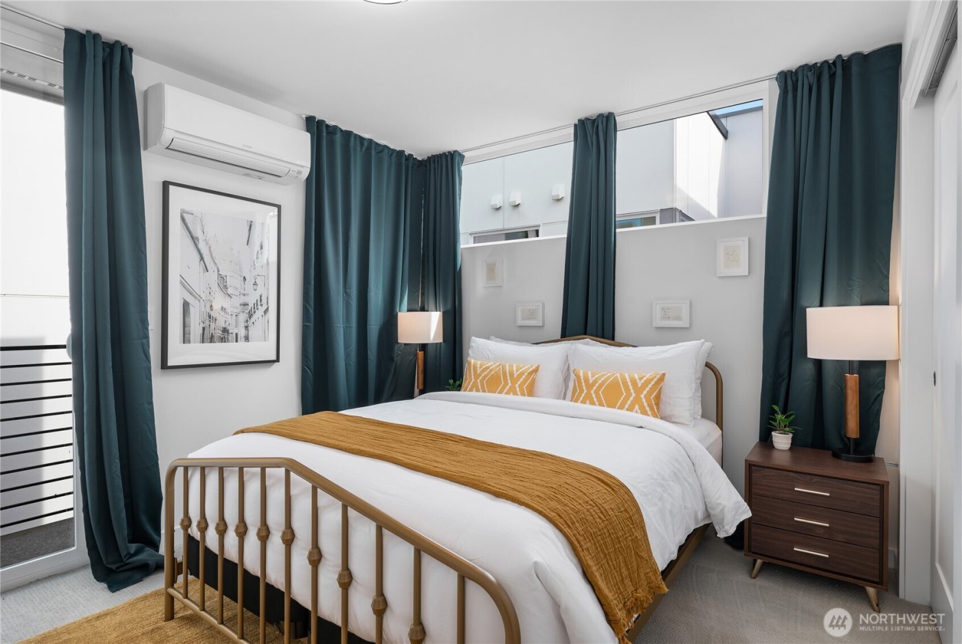 1728 11th Avenue #A, Seattle, WA 98122-2458