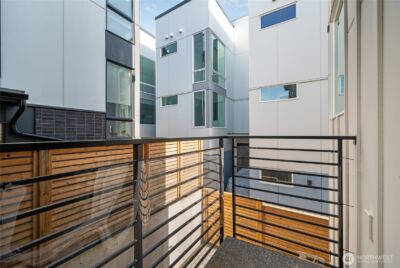 1728 11th Avenue #A, Seattle, WA 98122-2458 - Photo 19