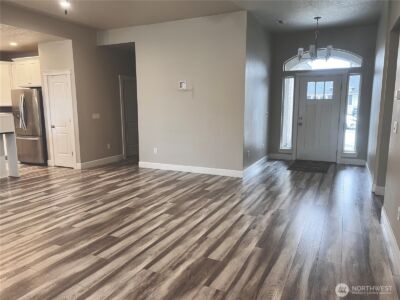 1120 E Mt Adams St. , Othello, WA 99344 - Photo 5