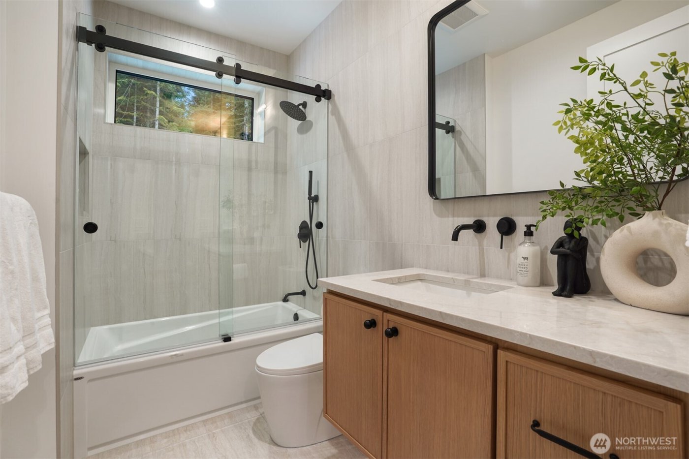 31 Kendall PL , Snoqualmie Pass, WA 98068