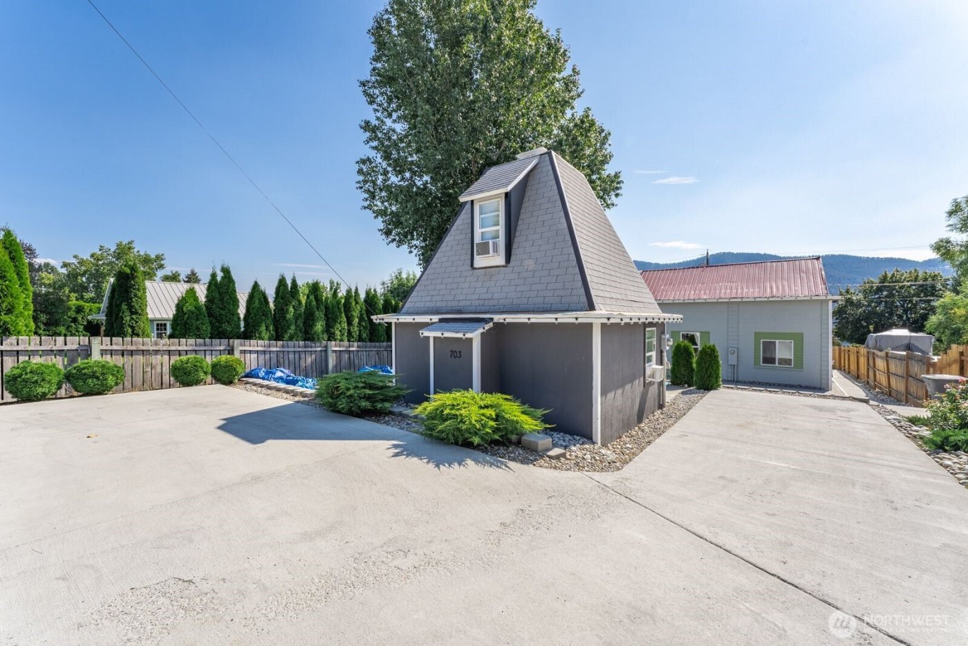 703 Boetzkes Avenue , Manson, WA 98831-9219