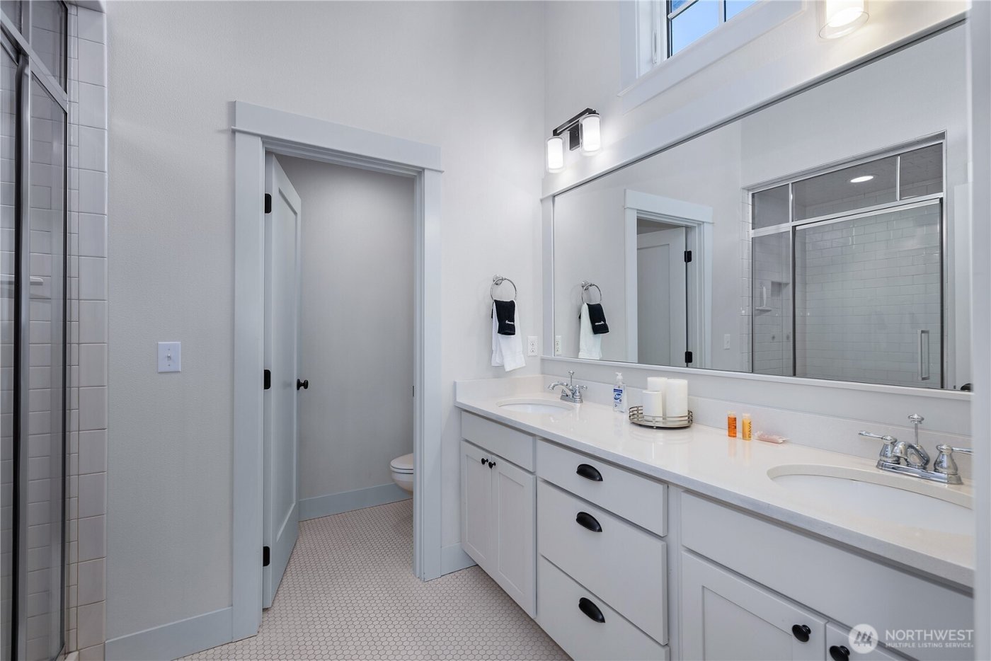 34 Seaside Lane , Pacific Beach, WA 98571