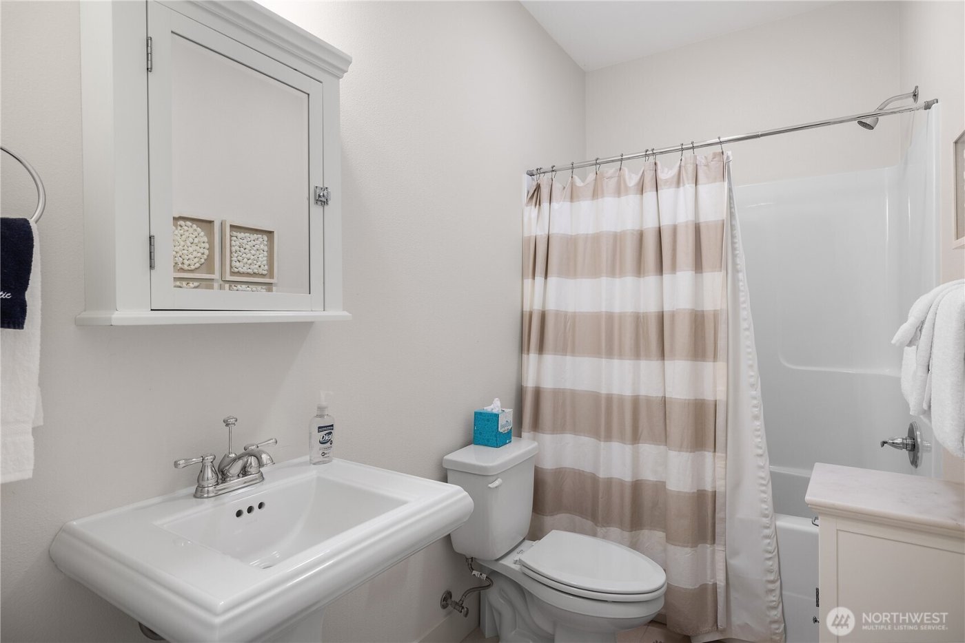 34 Seaside Lane , Pacific Beach, WA 98571