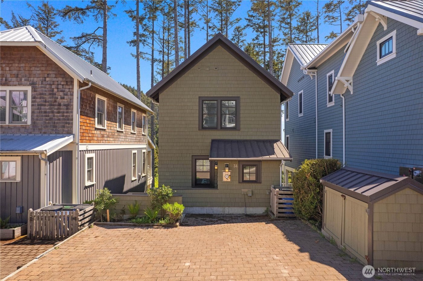 34 Seaside Lane , Pacific Beach, WA 98571