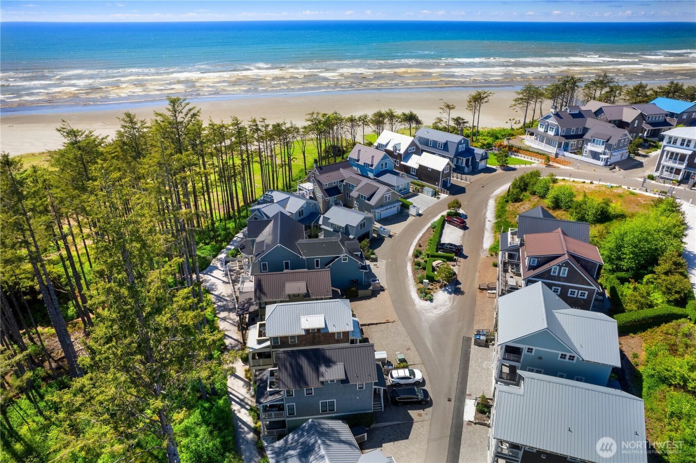 34 Seaside Lane , Pacific Beach, WA 98571