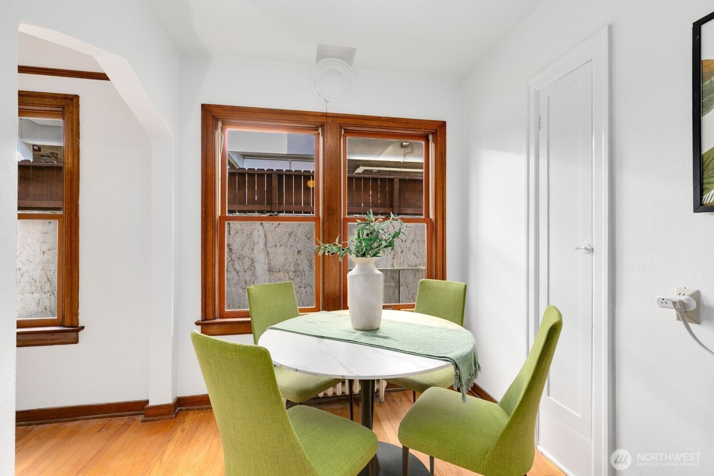 220 W Olympic Place #106, Seattle, WA 98119