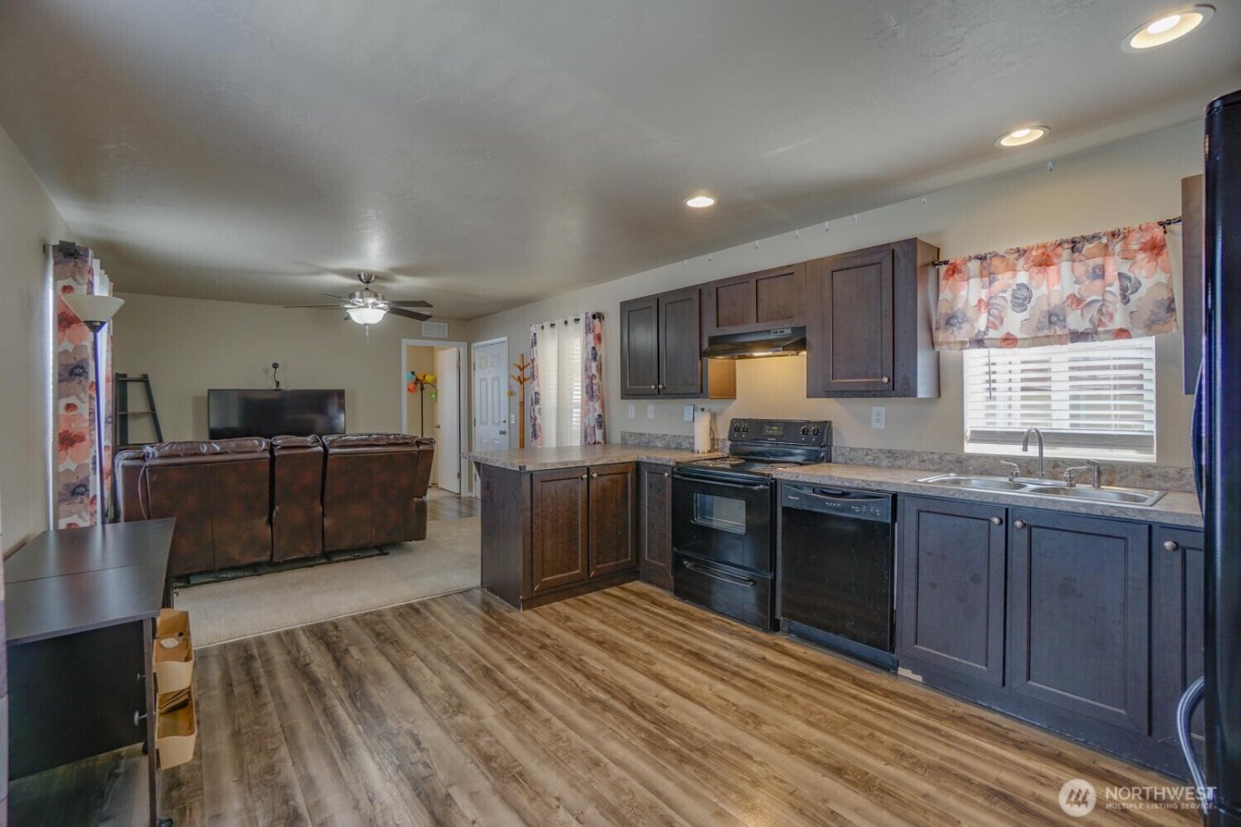 300 SW 7th Avenue #211, Battle Ground, WA 98604