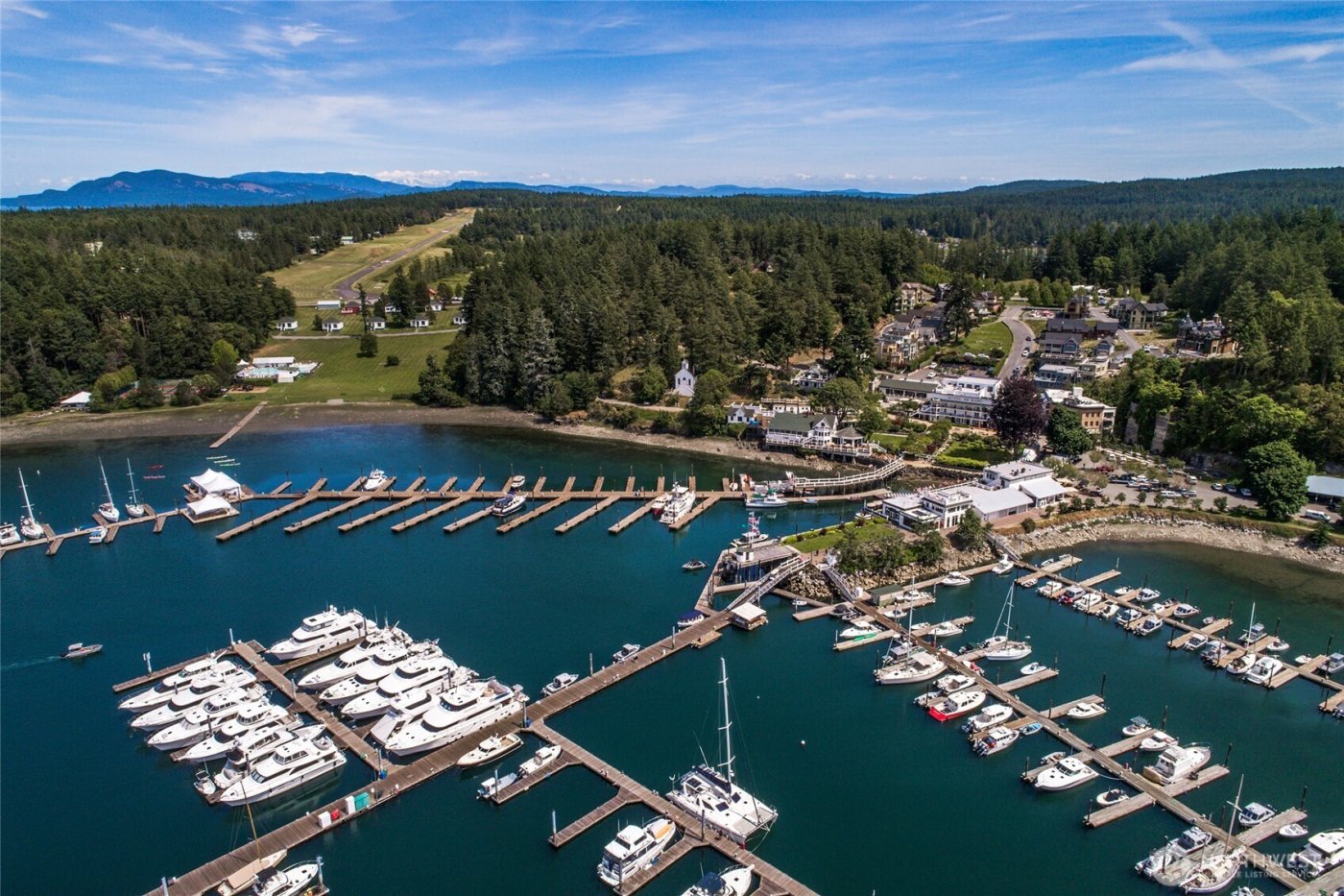 121 Cessna Avenue , Friday Harbor, WA 98250