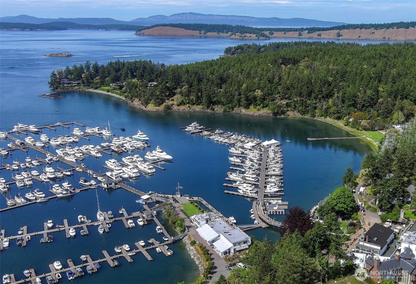 121 Cessna Avenue , Friday Harbor, WA 98250