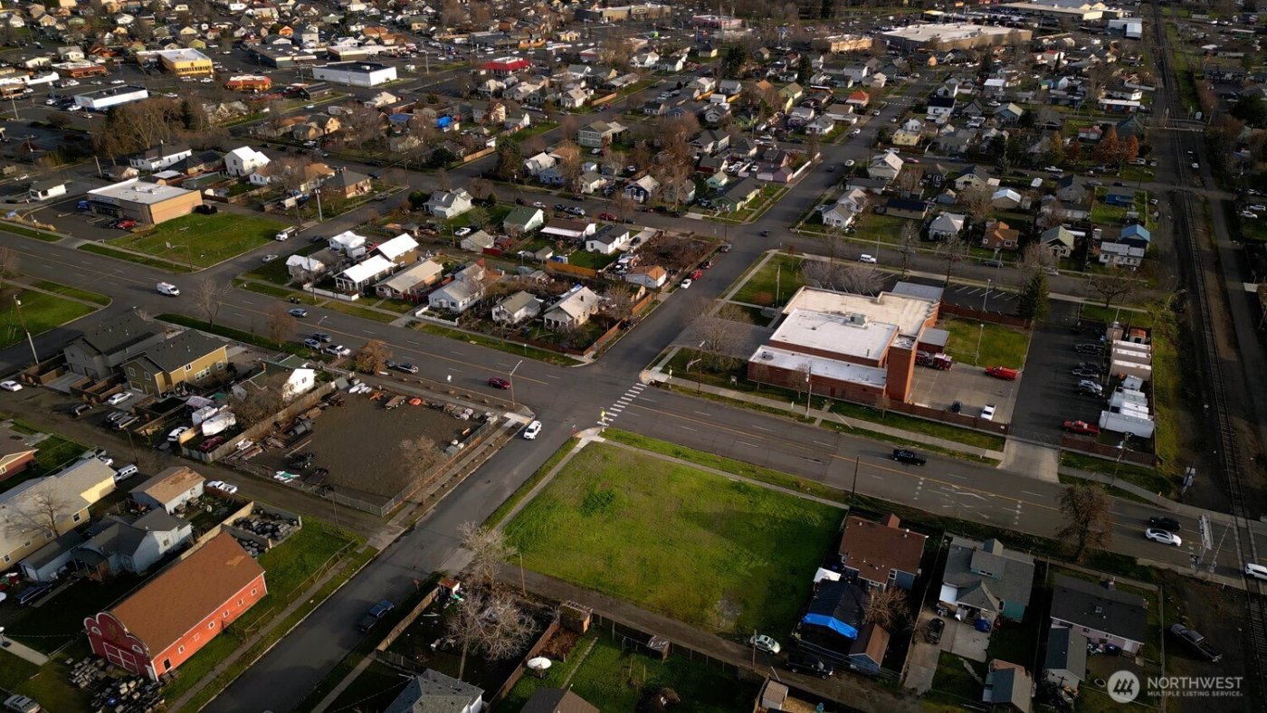 1002 W Poplar Street , Walla Walla, WA 99362