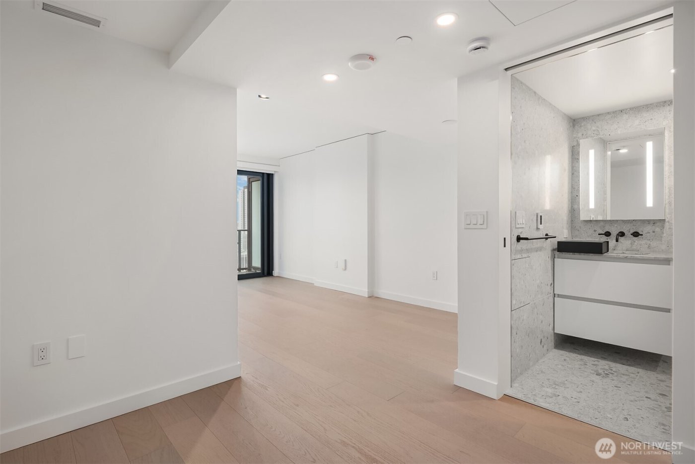 300 Virginia Street #3103, Seattle, WA 98101