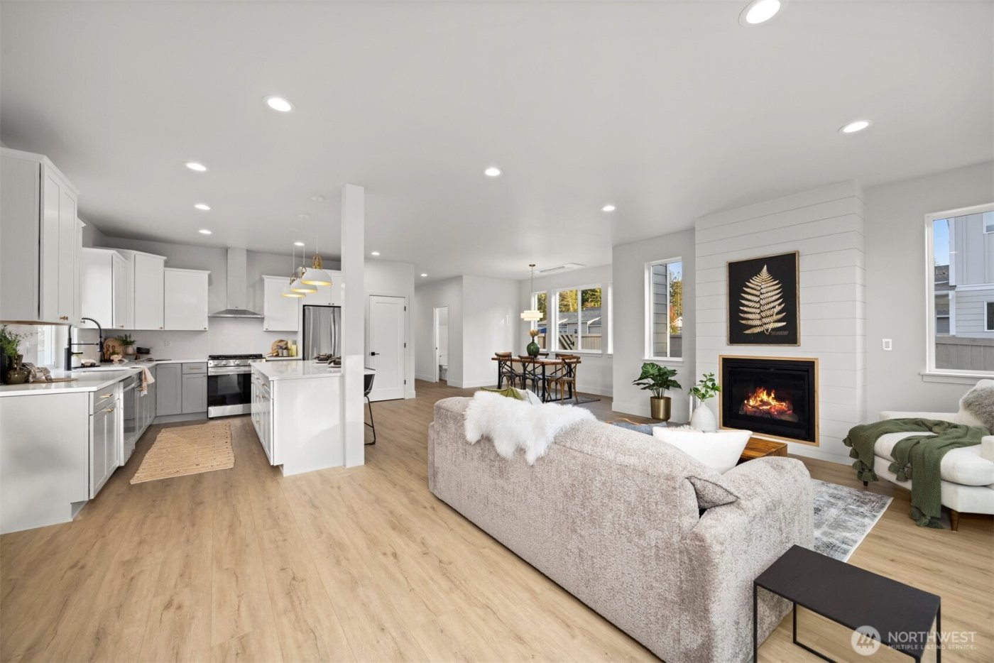 225 N 54th Place , Mount Vernon, WA 98273