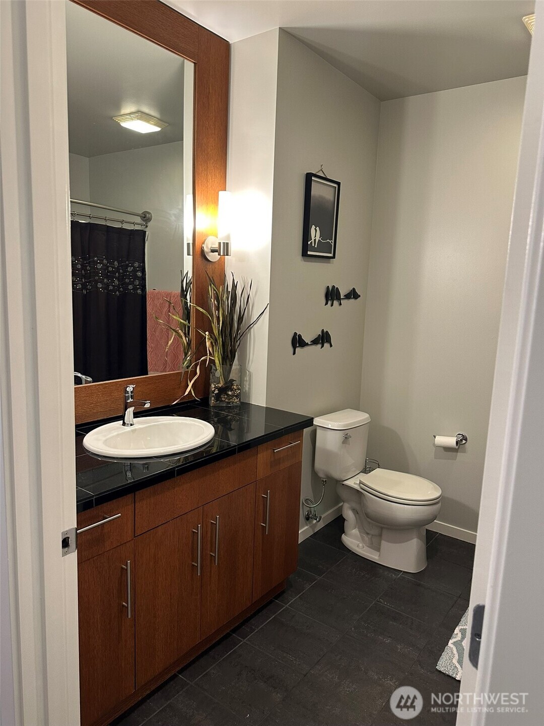 2721 1st Avenue #103, Seattle, WA 98121